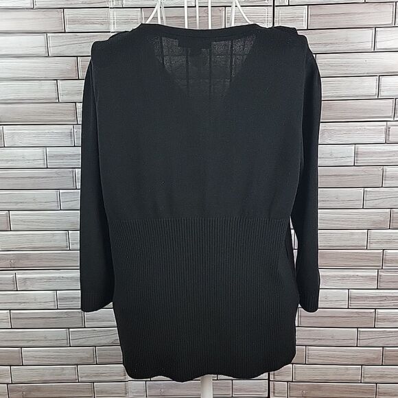 AGB sweater Size L - Picture 5 of 10